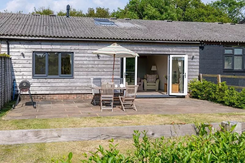 Edward's Cottage - Beautiful Family Property in Rural Hampshire