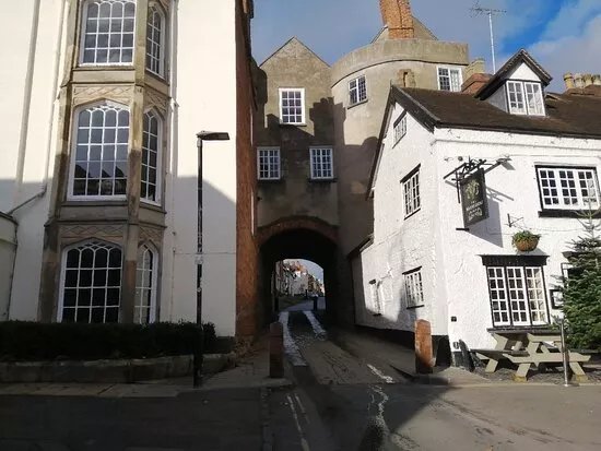 Broad Gate