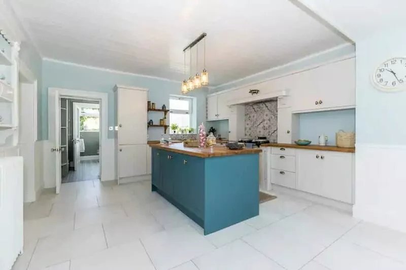 Macepool House, Country Farmhouse yet super close to Dublin City Centre.