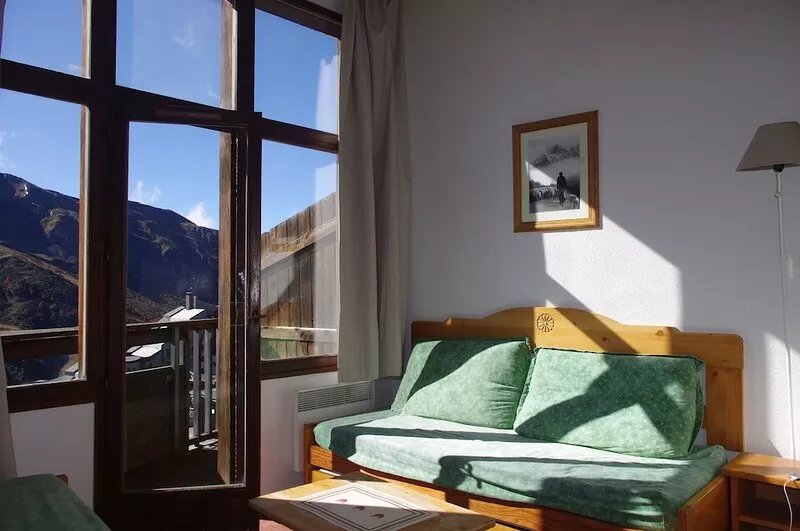 LumineuxT2 scullery top floor south facing exceptional view on the slopes
