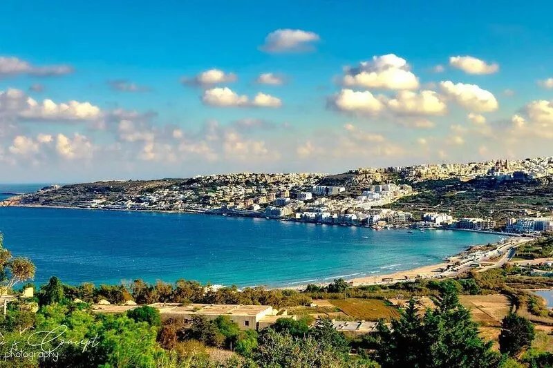 This apartment is a 1 bedroom(s), 1.5 bathrooms, located in Il-Mellieħa, null.