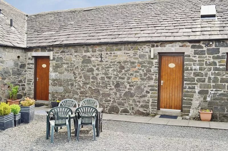 2 bedroom accommodation in Nether Barr, near Newton Stewart