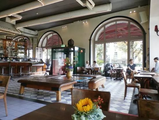 Volkshaus Bar