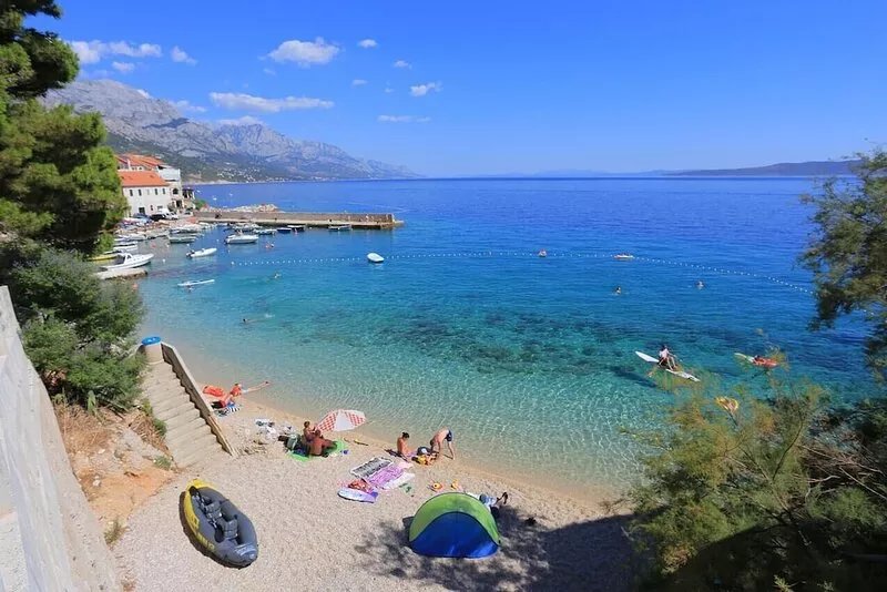 One bedroom apartment with terrace and sea view Pisak, Omiš (A-5975-c)