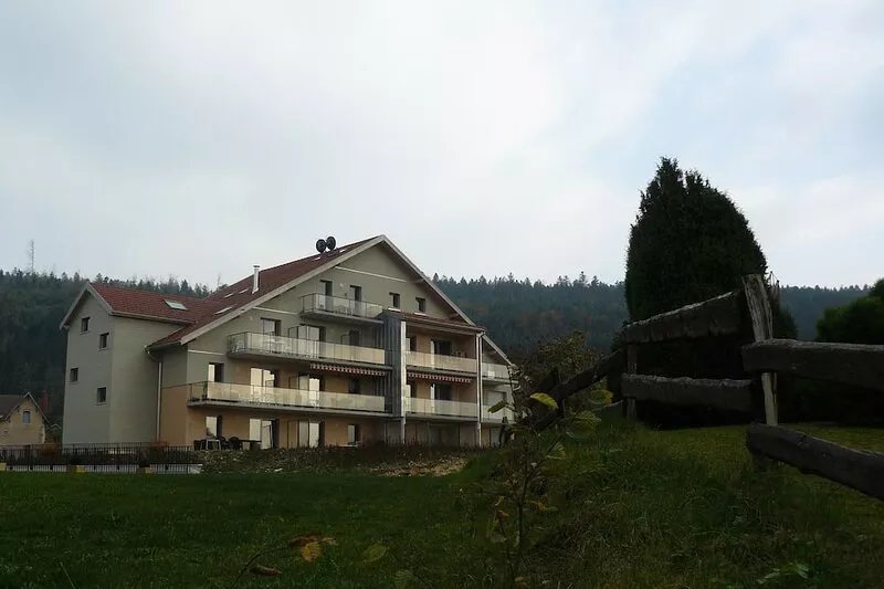 New apartment *** Franche-Comté. Lake Saint Point. MALBUISSON