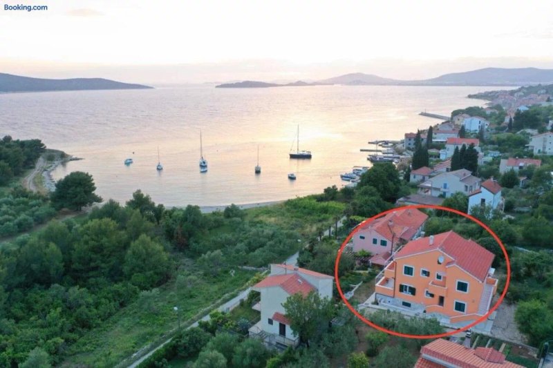 Apartments Njoko Sea View & Private Parking