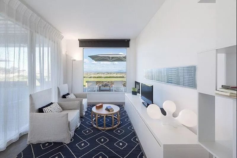 Villa Giuliva: A bright and sunny one-story villa located in Favignana, in the