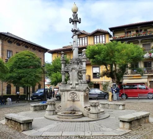 Fuente de los Tres Canos