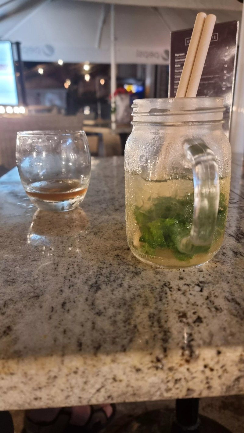 Rustica Cafe