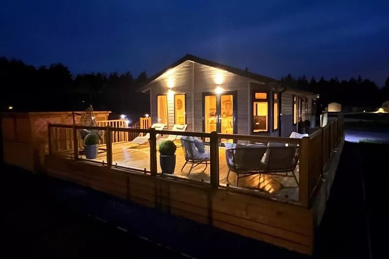 Bluebell Lodge - Luxury Lodge With Hot Tub
