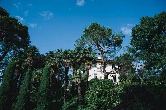 Villa Paradeisos