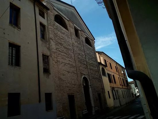 Chiesa e Pinacoteca di S. Tommaso Becket