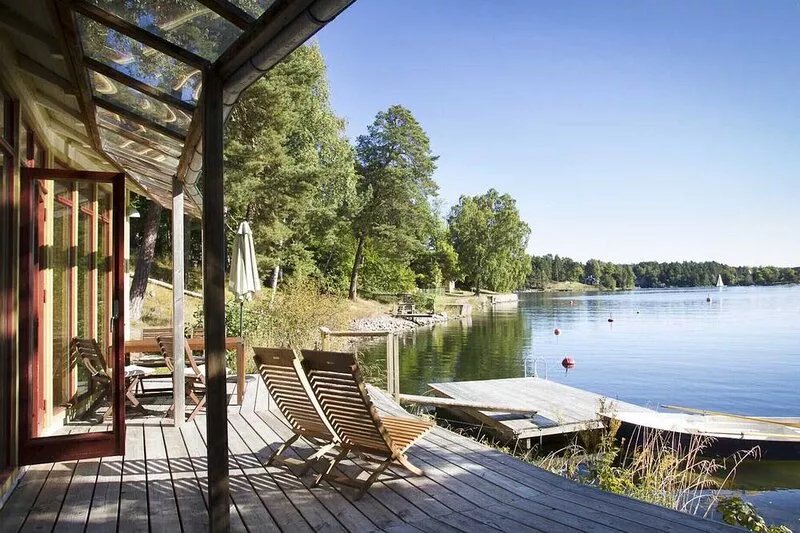 Own jetty by the sea, 18 km to Stockholm city