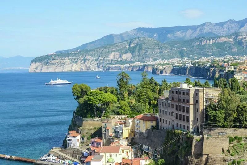 Two-room apartment Edera in Sorrento for 3 people