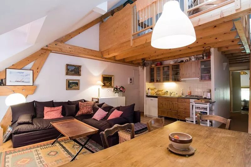 SERRE CHEVALIER 1400.  QUIET IN THE OLD VILLAGE 5 MINUTES AWAY FROM THE SLOPES!
