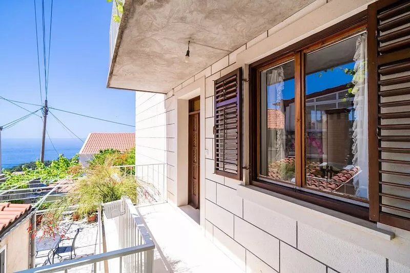 Apartments Stella - Three-Bedroom Apartment with Balcony and Terrace