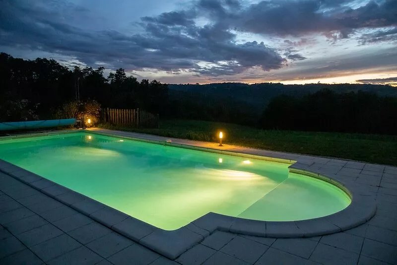 Restored farmhouse from the 17th century with swimming pool and beautiful views