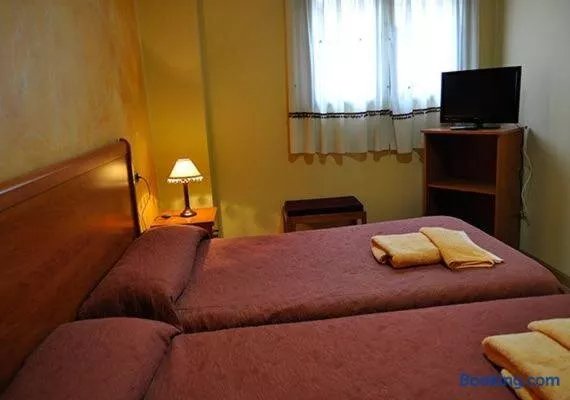 Hostal Puerta del Valle Guesthouse