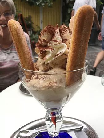 Eis Cafe Dolomiten