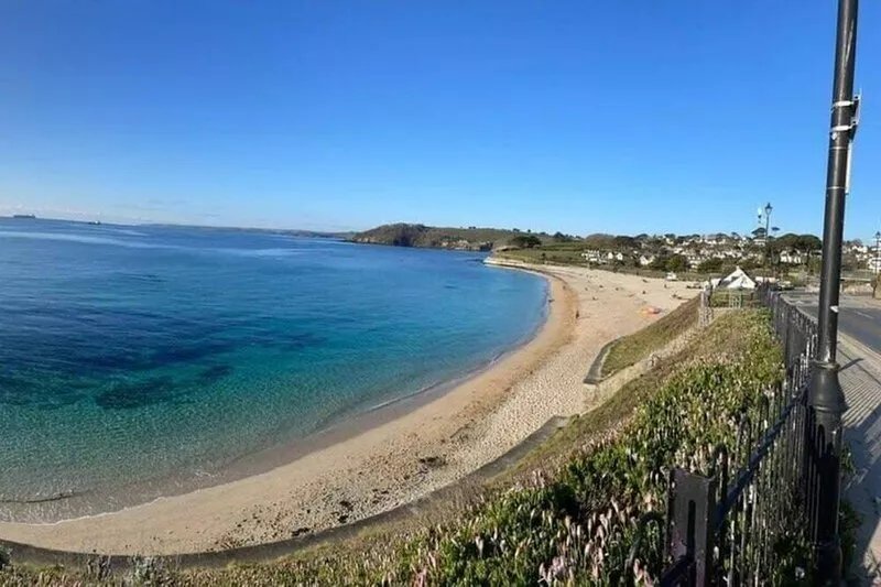 Modern Townhouse, Short Walk to Beach