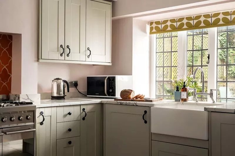 Beautiful and characterful dog friendly holiday cottage - Archway House