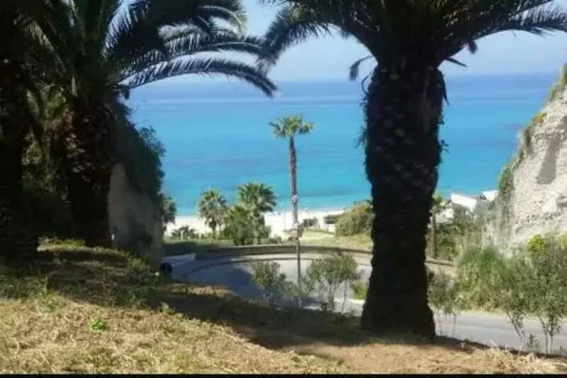 "MOTTOLA APARTMENT" ELEGANT AND BRIGHT APARTMENT 200 mt from the sea