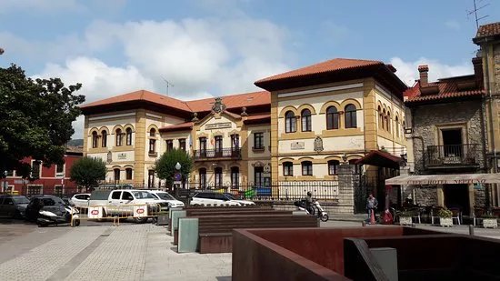 Ayuntamiento de Villaviciosa