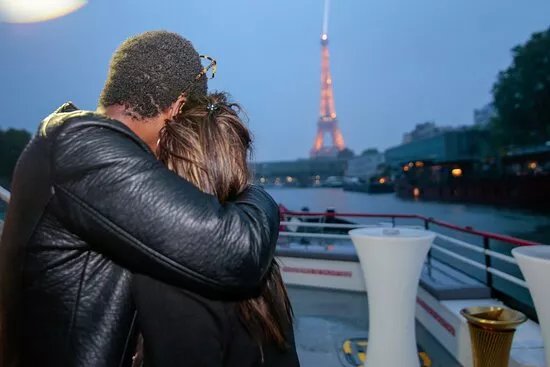 Eiffel Croisieres - Le Bateau Restaurant L'Ivoire