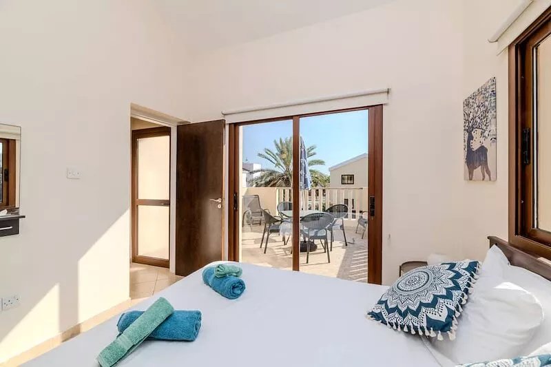 Perfect for Families, Private Pool, Gardens And Balcony Sea Views. FREE WIFI