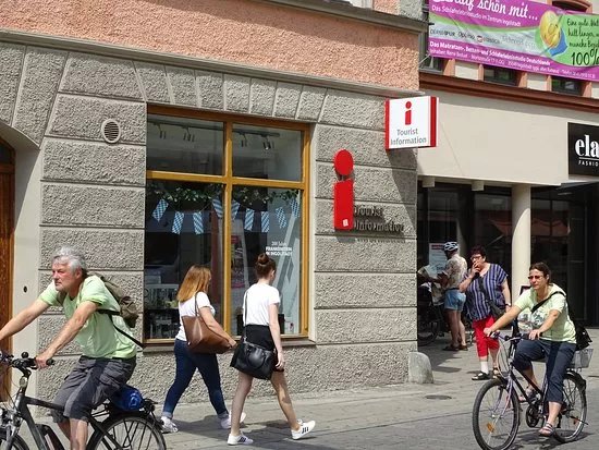 Tourist Information am Rathausplatz