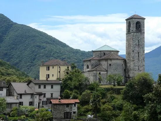 Chiesa dei Santi Abbondio e Andrea