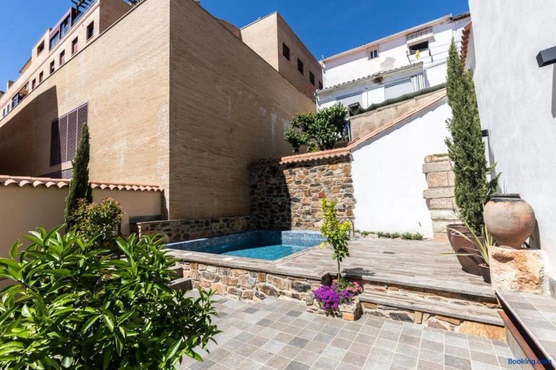 Apartamentos Turisticos DE LA BERNARDA