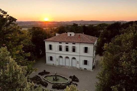 Villa Cosmiana Visit And Wine Tour