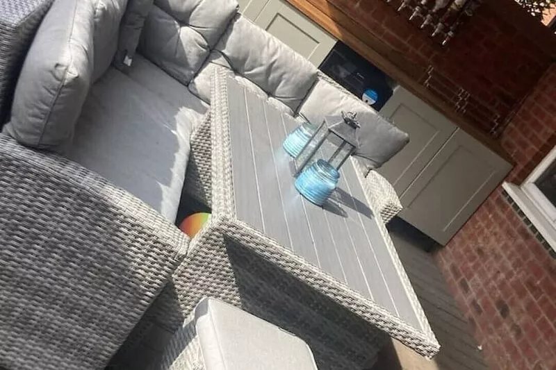 Thistle House - hot Tub, Parking