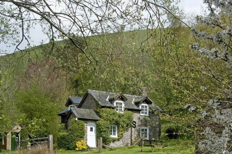 A Peaceful Hideaway With Stunning Views
