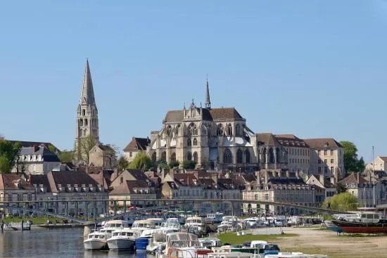 Place De L'hotel De Ville