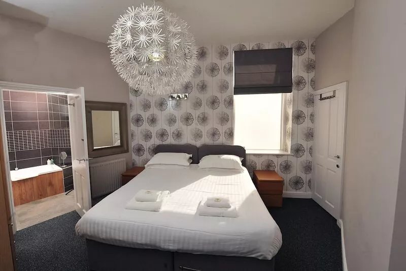 Harrogate Convention View - Harrogate Town Centre - 3 EnSuite Bedrooms - Parking