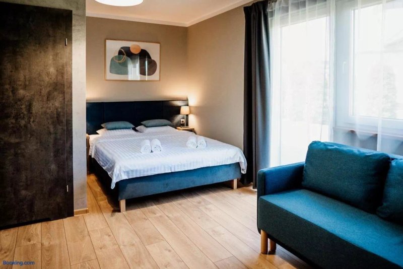 Roza Rooms