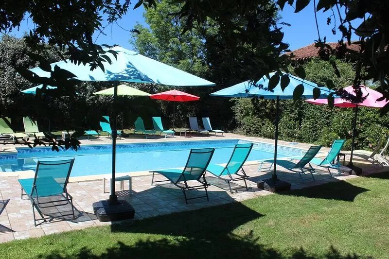 3 spacious gites that can be joined with heated swimming pool