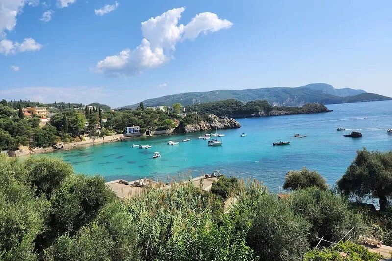 Romantic villa,quiet location, private pool, sun terrace, 10 min. to the beach!