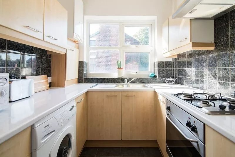 Airy Spacious Flat in the heart of Cosmopolitan West Didsbury
