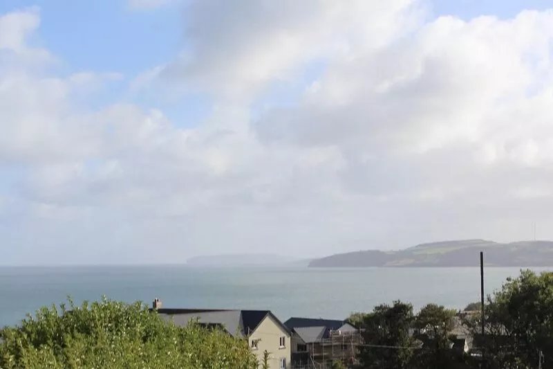 Private Luxury Cottage with stunning sea views
