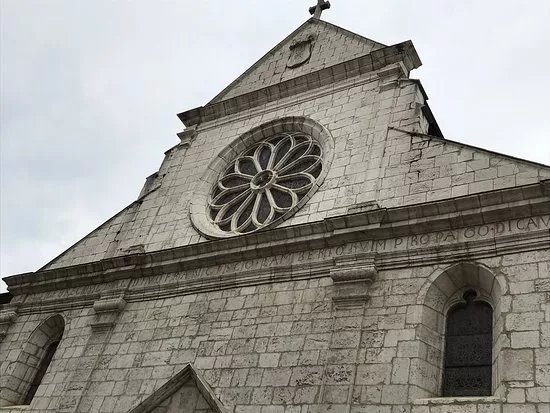 Cathedrale Saint-Pierre