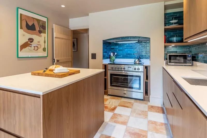 Upper Lodge at Kentchurch  - sleeps 6 guests  in 3 bedrooms