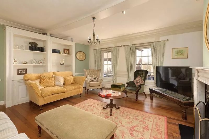 *NEW* Georgian House, Canterbury