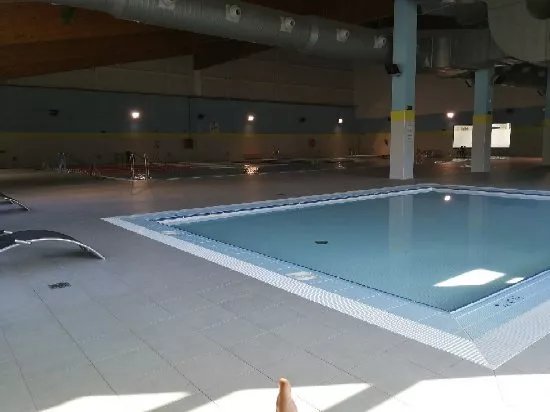 Piscina Climatizada Y Spa Municipales