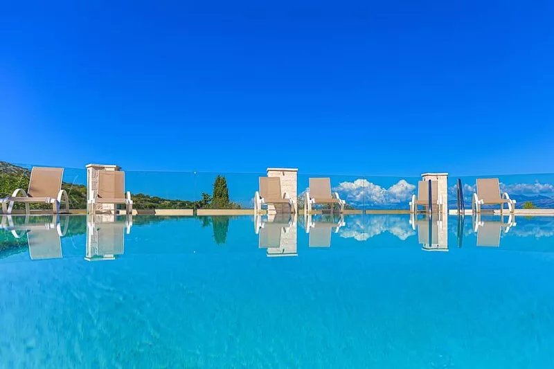 Thea Estate: Magnificent Estate with fantastic views and History