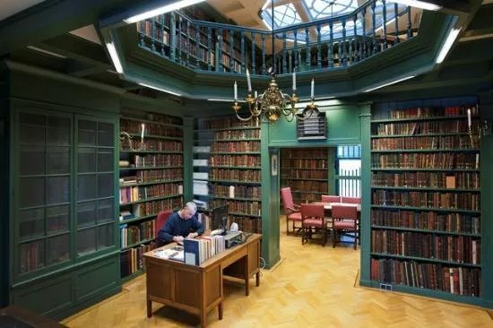 Ets Haim Library