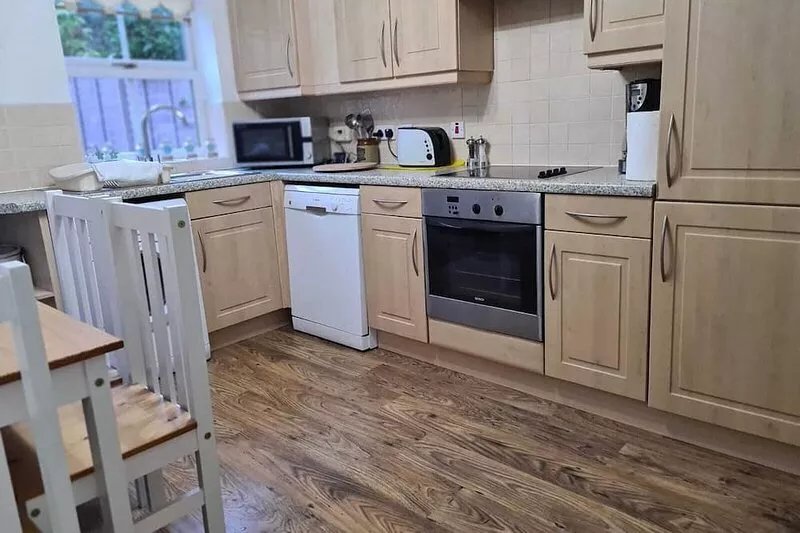 Spacious 4 bed home in a quiet cul-de-sac