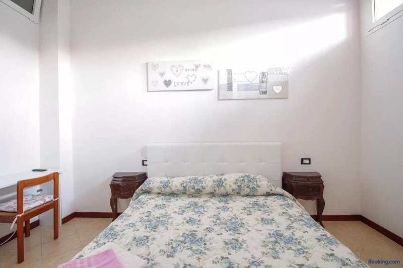 Bologna Citta Turrita Home